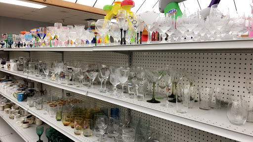 Thrift Store «Fairfield Crossings Goodwill Store», reviews and photos, 4605 Dixie Hwy, Fairfield, OH 45014, USA