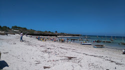 Fotografie cu Mayungu Beach - locul popular printre cunoscătorii de relaxare