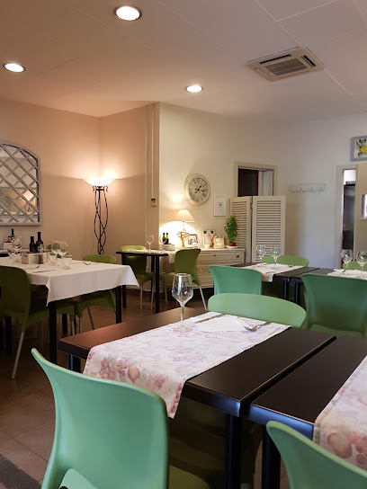 Era Vaqueria Restaurant - Passeig de Nicolau, 15, 43340 Montbrió del Camp, Tarragona, Spain