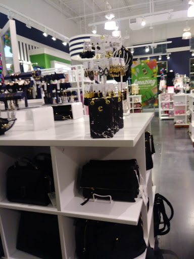 Fashion Accessories Store «Charming Charlie», reviews and photos, 1512 Stone Hill Dr, Pflugerville, TX 78660, USA