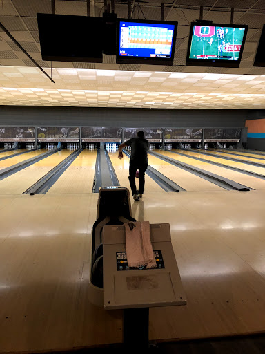 Bowling Alley «Regal Lanes», reviews and photos, 27663 Mound Rd, Warren, MI 48092, USA