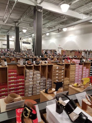 Shoe Store «DSW Designer Shoe Warehouse», reviews and photos, 357 Old Country Rd, Carle Place, NY 11514, USA