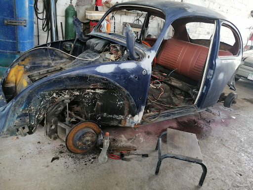 Taller de Hojalatería y Pintura automotriz 