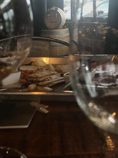 Winery «Chehalem Winery Tasting Room & The Backroom», reviews and photos, 106 S Center St, Newberg, OR 97132, USA