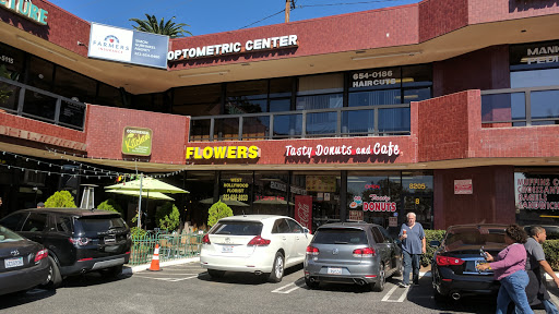 Donut Shop «Tasty Donuts and Cafe», reviews and photos, 8205 Santa Monica Blvd, West Hollywood, CA 90046, USA