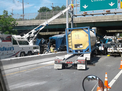 Auto Body Shop «DeFalco’s Automotive & Towing», reviews and photos, 26 Commerce St, Chatham Township, NJ 07928, USA