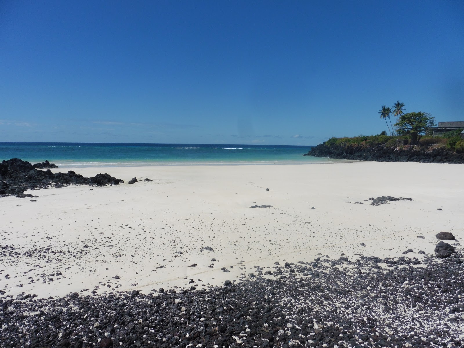 Photo of Plage de Chomoni with blue pure water surface