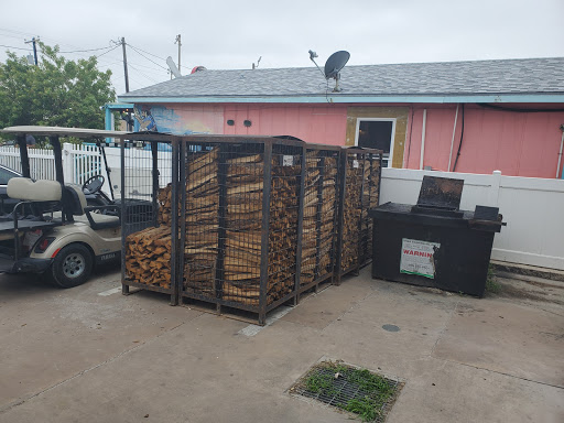 Sports Bar «Stingrays Taphouse and Grill», reviews and photos, 401 Beach Ave, Port Aransas, TX 78373, USA