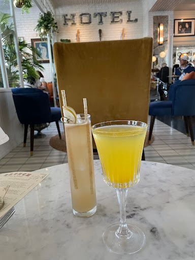 TONGUE TIED IN TOKYO
Mimosa