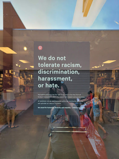 lululemon, 6800 N 95th Ave #380, Glendale, AZ 85305, USA, 