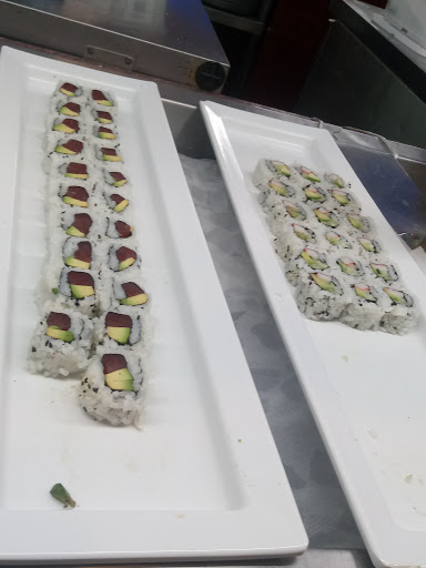 Shopping Mall «Golden Acres Shopping Center», reviews and photos, Oak Tree, South Plainfield, NJ 07080, USA