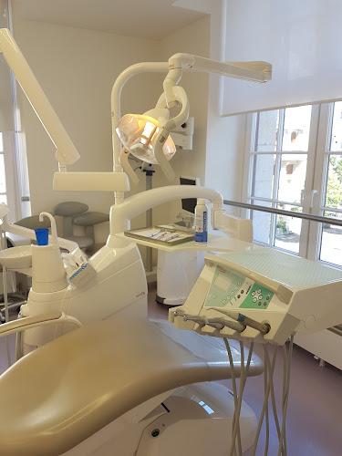 Rezensionen über Zahnarzt Basel | Zahnarztpraxis & Notfalldienst in Basel - Zahnarzt