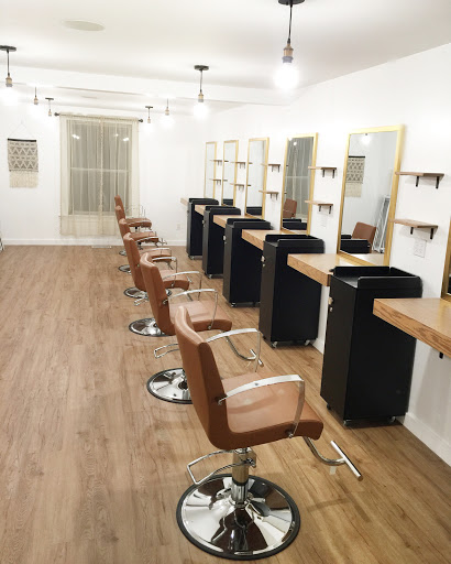 Beauty Salon «Hair Bangers Salon LLC», reviews and photos, 1650 Watertown Ave # 6, Waterbury, CT 06708, USA