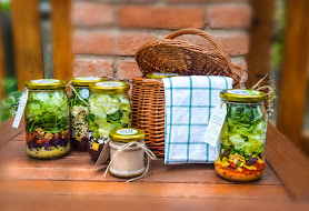 Salatovnik.cz - bezobalové saláty a polévky s rozvozem