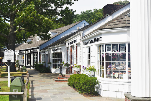 Shopping Mall «Stony Brook Village Center», reviews and photos, 111 Main St, Stony Brook, NY 11790, USA