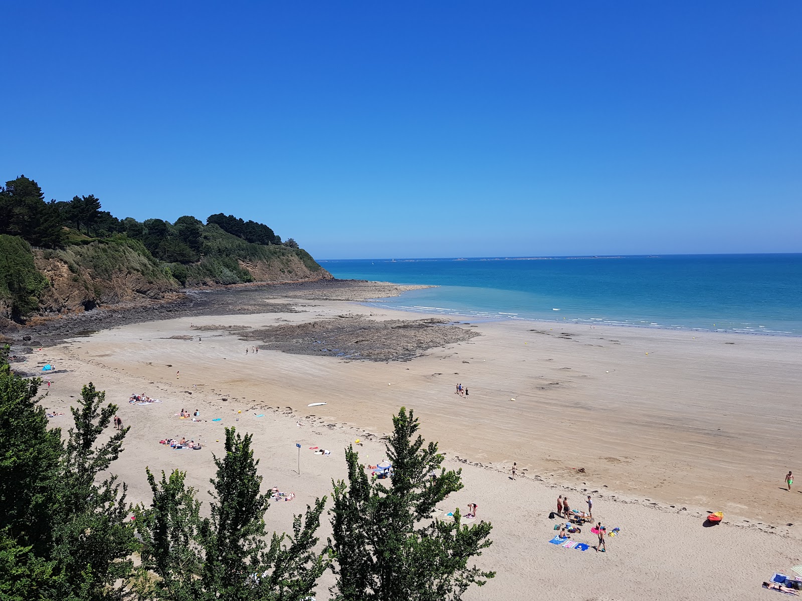 Photo of Plage des Godelins with long bay