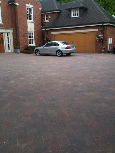 Drive Revive Driveway and Patio Cleaning - Laundry service