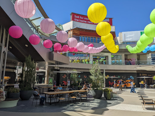 Shopping Mall «Santa Monica Place», reviews and photos, 395 Santa Monica Place, Santa Monica, CA 90401, USA