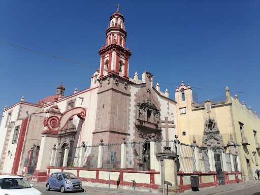 Iglesia apostólica Santiago de Querétaro
