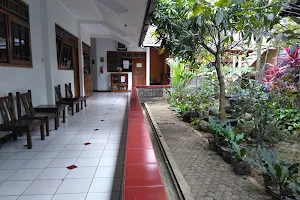 Klinik Utama Anugerah (klinik bersalin) image