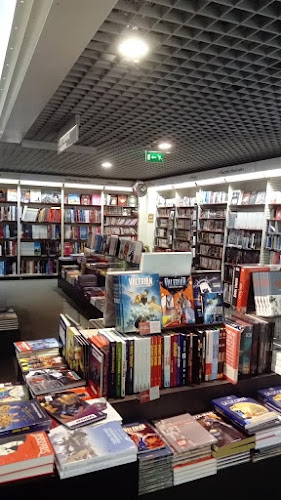 Librairie FNAC Nîmes Nîmes