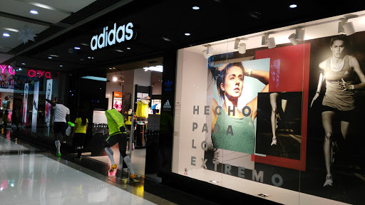 Adidas Store Bucaramanga Megamall