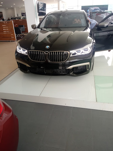BMW Esmeralda Motors