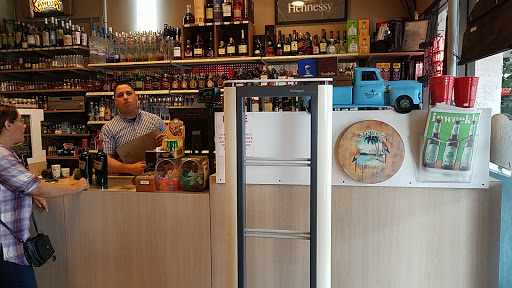 Liquor Store «Bambooze Fine Wine & Liquor», reviews and photos, 8084 N Davis Hwy, Pensacola, FL 32514, USA
