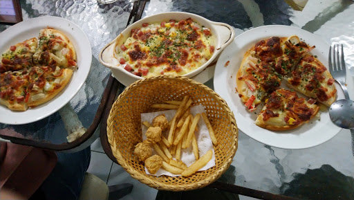 新北市三重區美食 麥克烤飯 網友評價 菜單 推薦餐點 食記 外送優惠 飢餓黑熊app