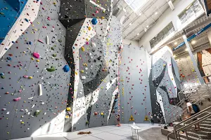 Vertical View Climbing Gym image