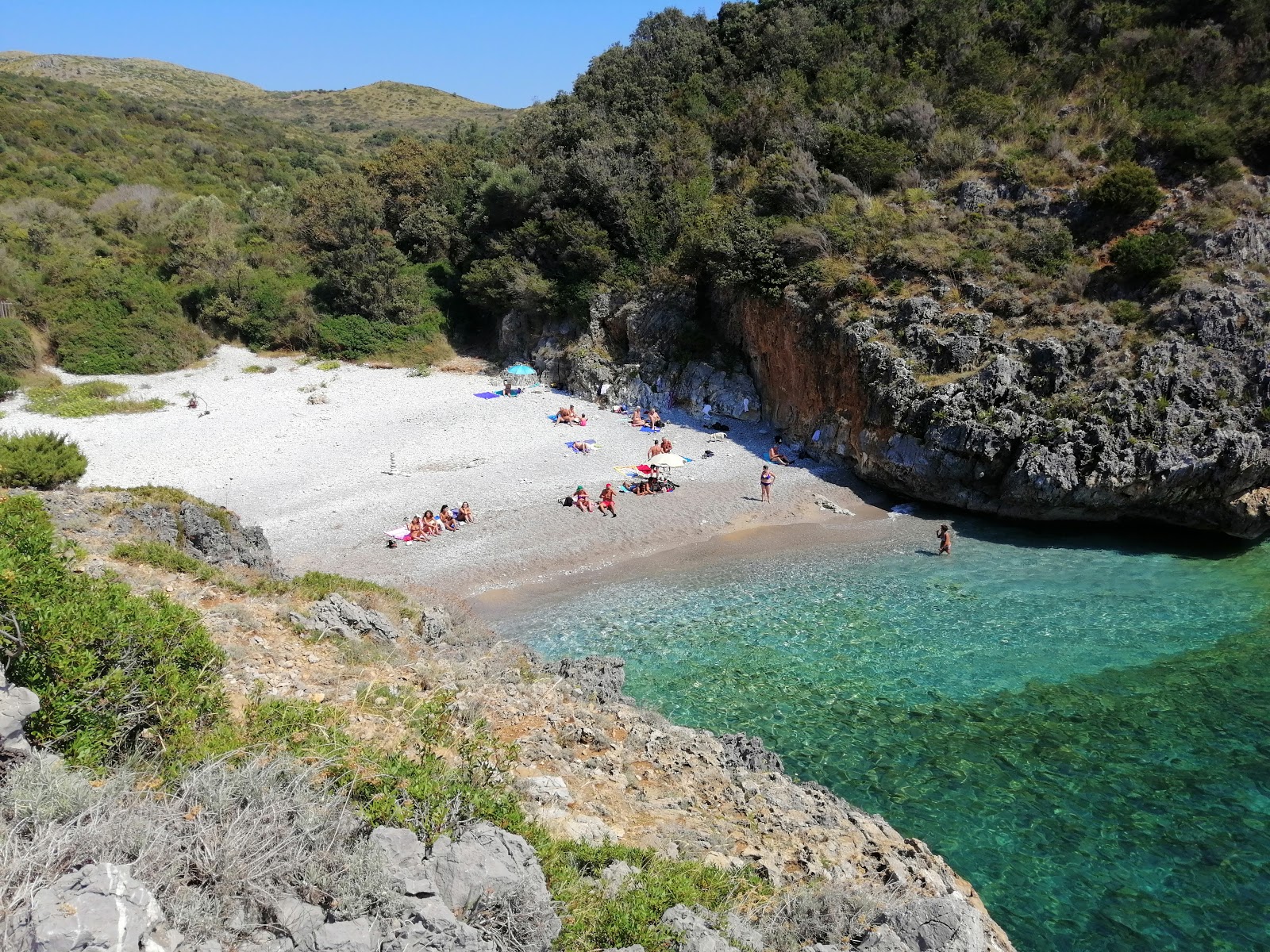 Foto af Cala Bianca med lille bugt