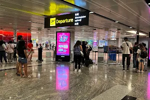 DFS, Singapore Changi Airport (Terminal 1) image