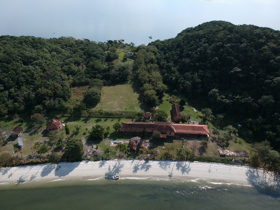 Ilha das Cobras Beach photo #7