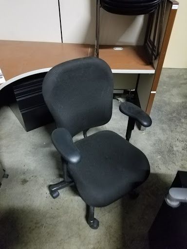 Used Office Furniture Store «NWC Office Furniture», reviews and photos, 8899 SE Jannsen Rd, Clackamas, OR 97015, USA