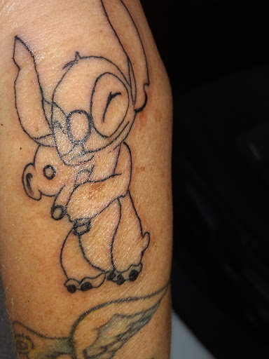 Tattoo Shop «Quality Ink -Tattoo and Piercing Studio», reviews and photos, 3604 Fort Crook Rd S, Bellevue, NE 68123, USA