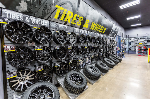 Truck Accessories Store «4 Wheel Parts Performance Center - Mesa, AZ», reviews and photos, 420 S Country Club Dr, Mesa, AZ 85210, USA