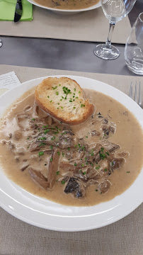 Sauce aux champignons du Restaurant de la rive à Voujeaucourt - n°8