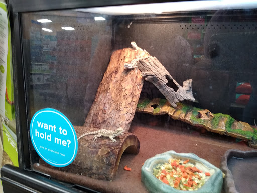 Pet Supply Store «PetSmart», reviews and photos, 640 W 300 N, Warsaw, IN 46582, USA