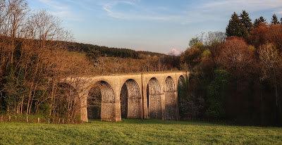 Viaduc de Montsarrin à Saint-Laurent-d'Andenay