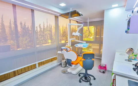 Shiny White Dental Centers Nasr City - Dr. Shady Ali Hussein image