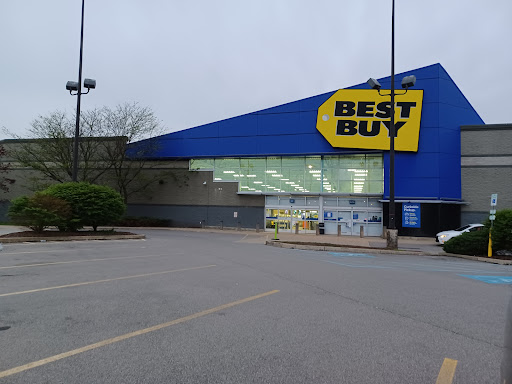 Electronics Store «Best Buy», reviews and photos, 200 Mall Cir Dr, Monroeville, PA 15146, USA