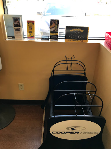 Auto Repair Shop «Meineke Car Care Center», reviews and photos, 13835 Johnson St NE, Ham Lake, MN 55304, USA