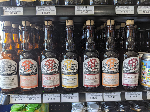 Wine Store «Smokes and Suds / S & S Wine Cellar», reviews and photos, 6848 N Government Way #102, Dalton Gardens, ID 83815, USA