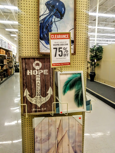 Craft Store «Hobby Lobby», reviews and photos, 6743 Transit Rd, Buffalo, NY 14221, USA