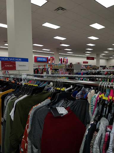 Clothing Store «Burlington Coat Factory», reviews and photos, 7747 Mall Rd, Florence, KY 41042, USA