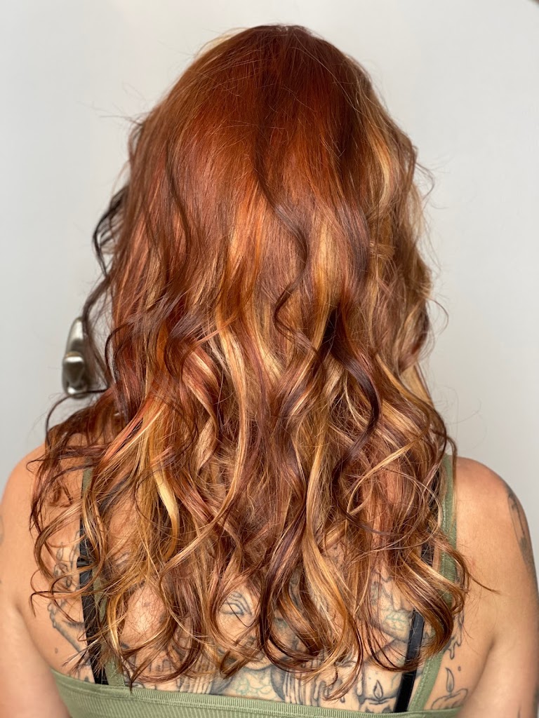Fantastic Sams Cut & Color 84037