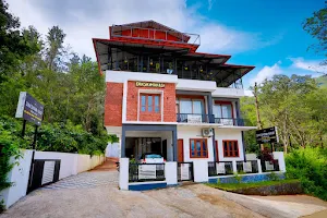 Dakshinakasi Guest House image