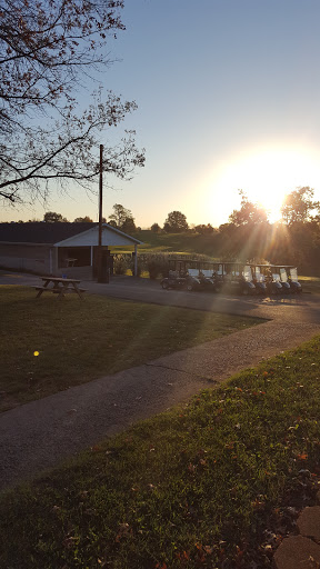 Country Club «Henry County Country Club», reviews and photos, 2200 Campbellsburg Rd, New Castle, KY 40050, USA