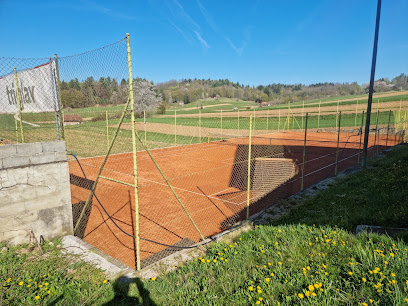 Teniško igrišče