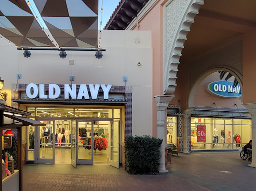 Clothing Store «Old Navy», reviews and photos, 634 Spectrum Center Dr, Irvine, CA 92618, USA